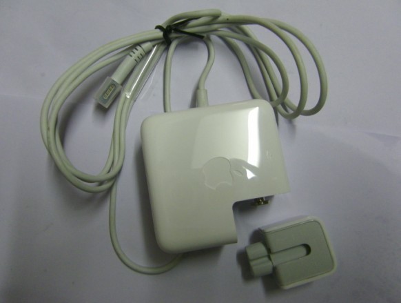 adattatore apple A1244